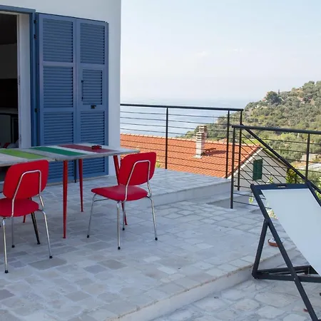 Il Sole Di Poggi 3* Imperia