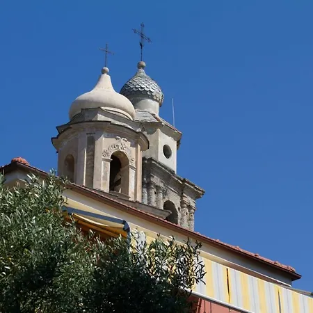 Il Sole Di Poggi Imperia