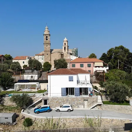 Il Sole Di Poggi לינה וארוחת בוקר 4*