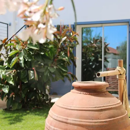 Il Sole Di Poggi לינה וארוחת בוקר 4*